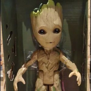 Groot interactive! Guardians of the galaxy Groot can respond back to 20 phrases
